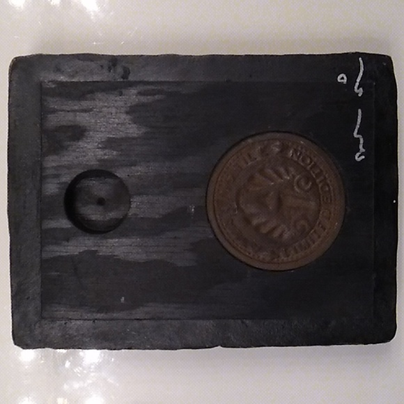 *Signed Bisque silver leaf, Atlantis Tile, like Sid Dickens. *Rare & Retired - Picture 5 of 10